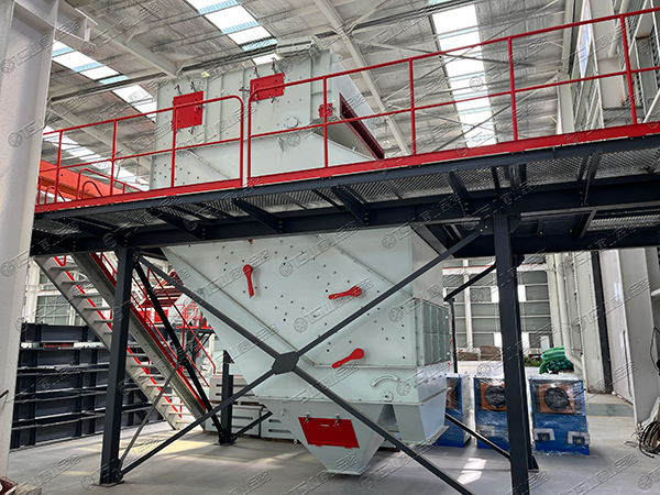 高頻篩，細(xì)物料篩分專家，效率高還不堵孔