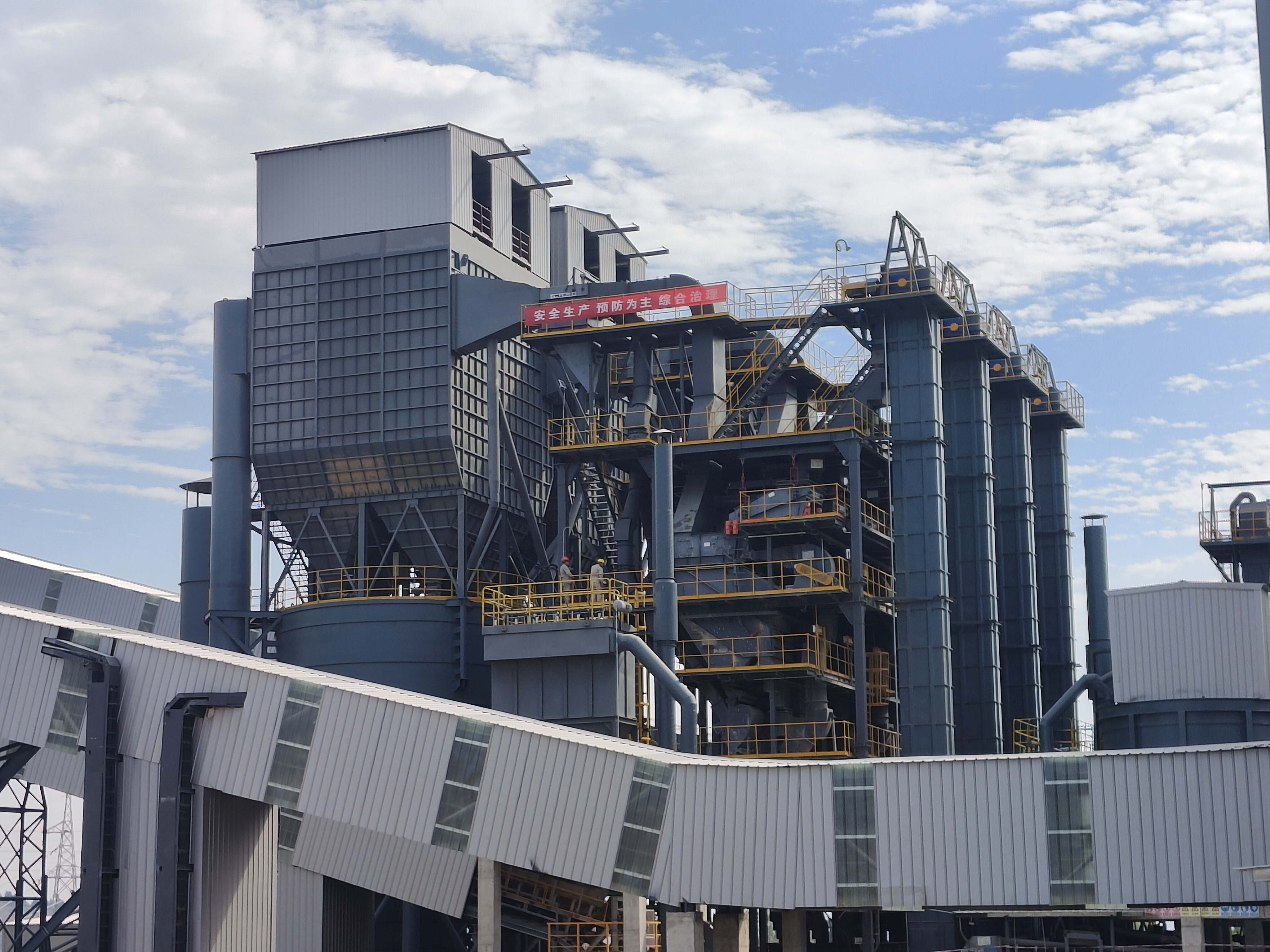 建筑垃圾制砂與普通機制砂的區(qū)別？為什么推薦制砂樓制砂？